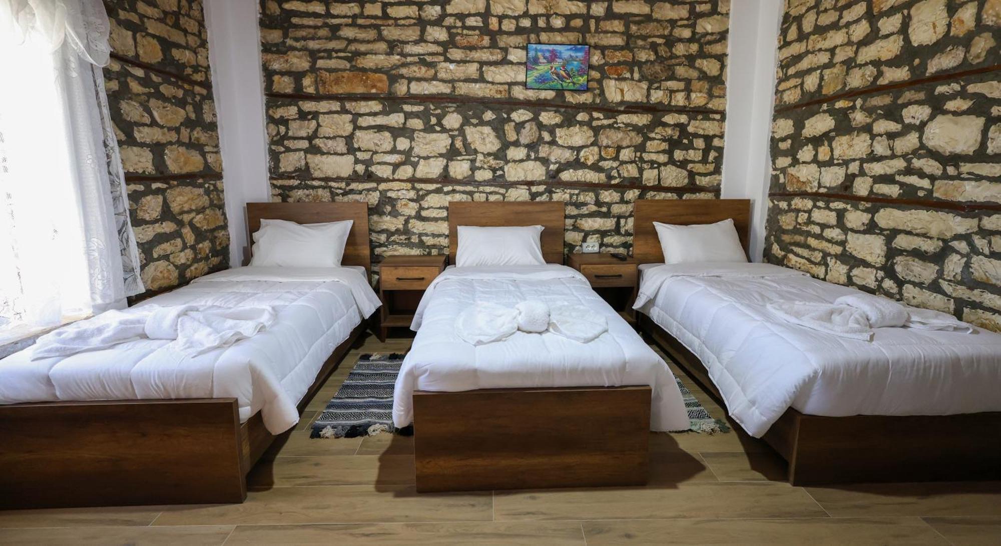 Villa Shpiragu Village Experience Berat Extérieur photo