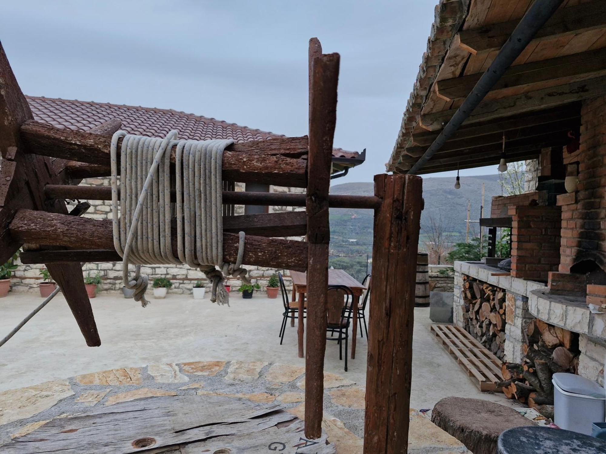 Villa Shpiragu Village Experience Berat Extérieur photo